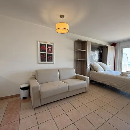 Josephine 아파트 *